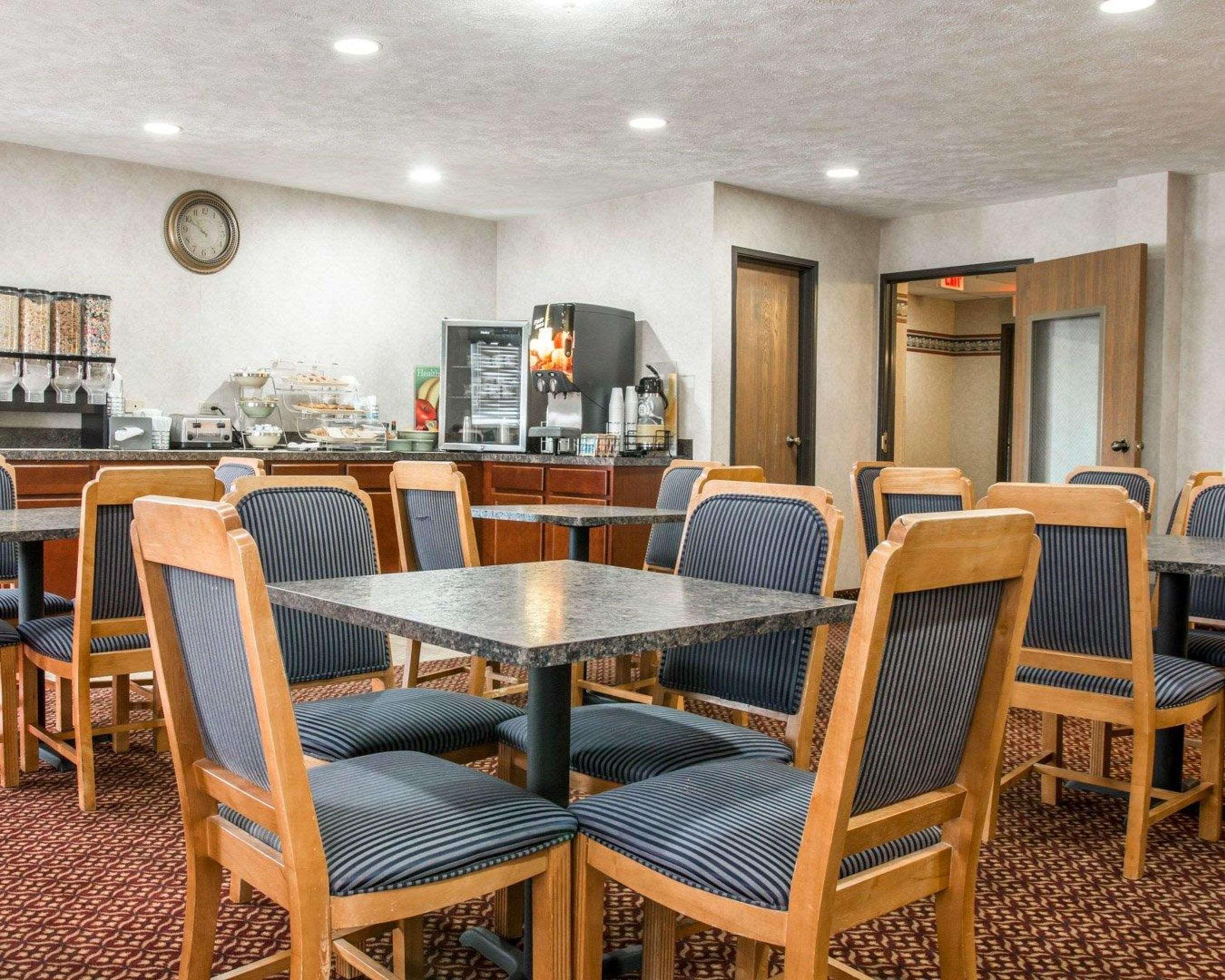 Quality Inn Hudsonville South Exterior foto